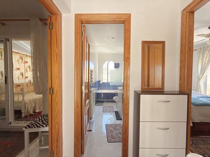 Image No.21-5 Bed Villa for sale
