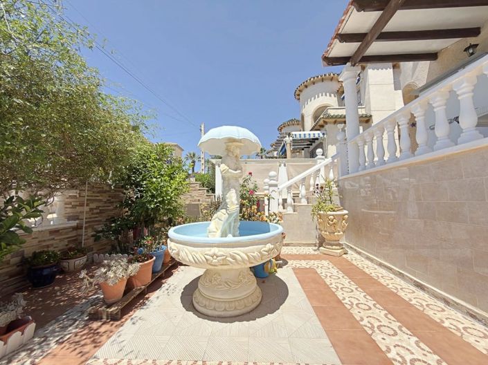 Image No.4-5 Bed Villa for sale