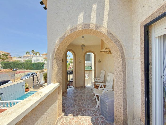 Image No.15-3 Bed Villa for sale