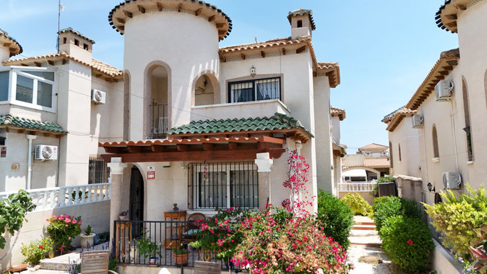 Image No.3-3 Bed Villa for sale