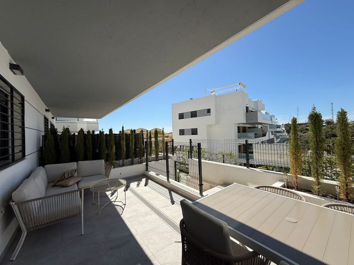 Image No.4-2 Bed Apartment for sale