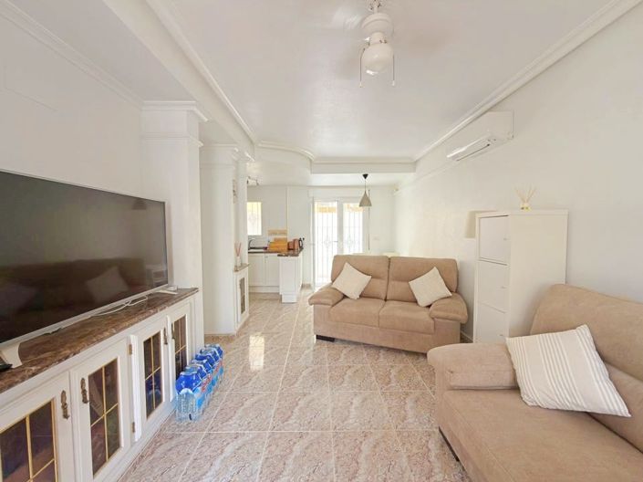 Image No.11-2 Bed Townhouse for sale