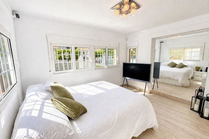 Image No.21-3 Bed Villa for sale