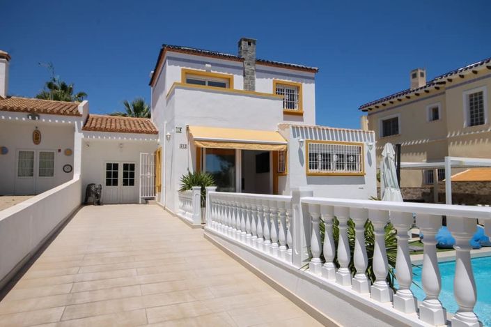 Image No.3-3 Bed Villa for sale