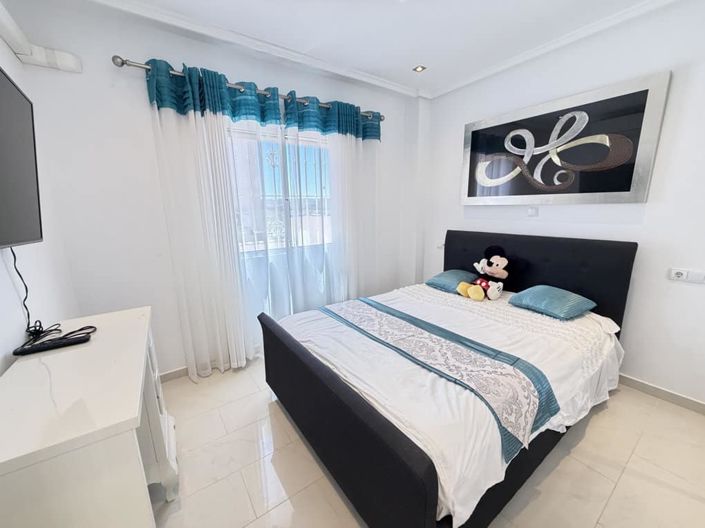 Image No.15-4 Bed Villa for sale