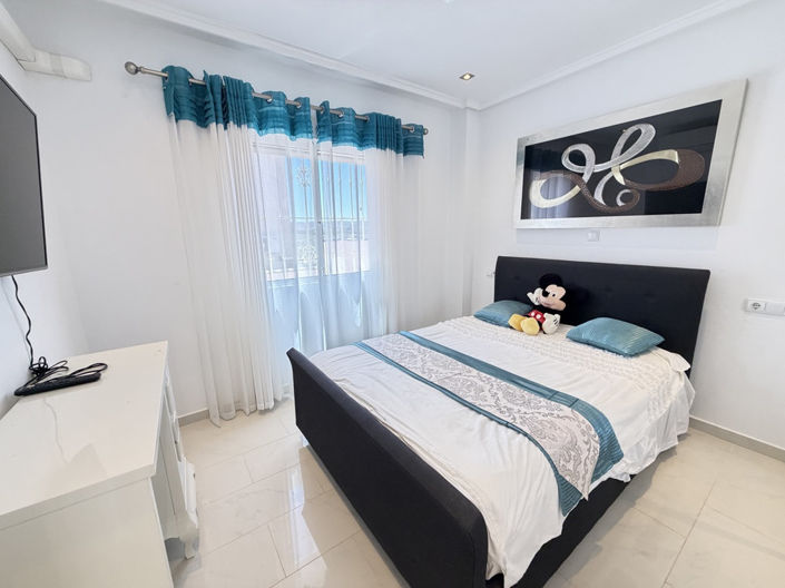Image No.15-4 Bed Villa for sale