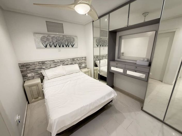 Image No.25-4 Bed Villa for sale