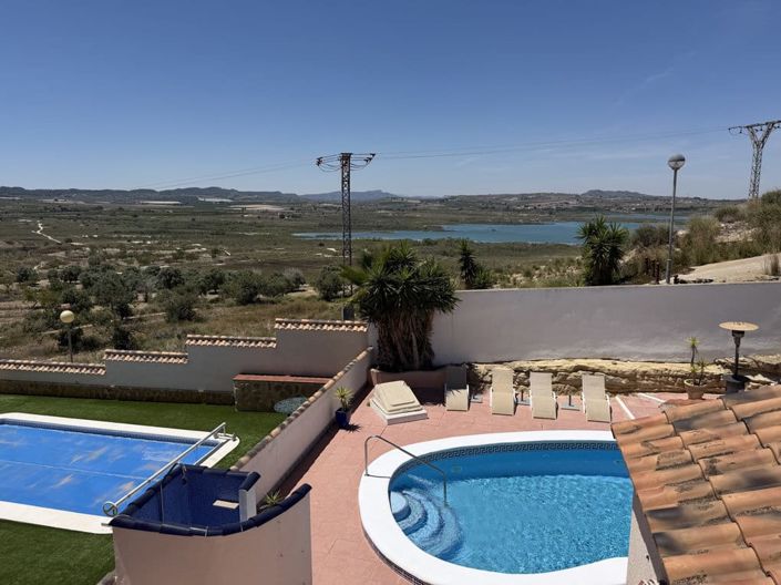 Image No.35-4 Bed Villa for sale