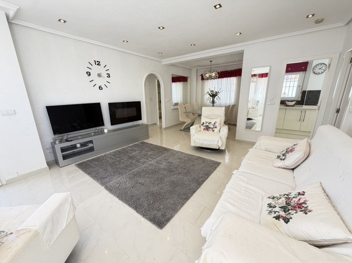 Image No.5-4 Bed Villa for sale