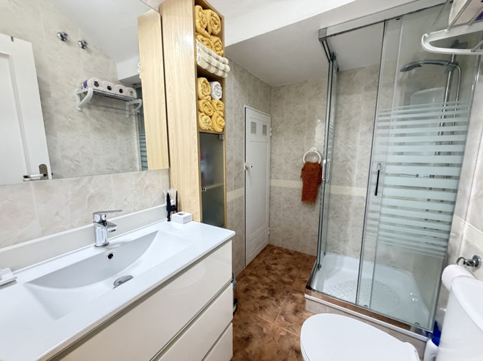 Image No.19-2 Bed Townhouse for sale