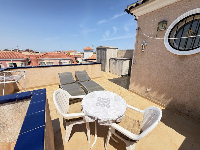 Image No.22-2 Bed Townhouse for sale