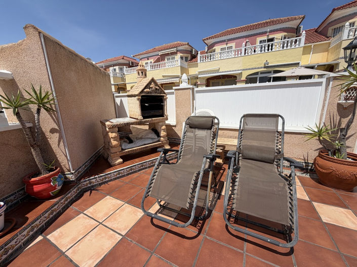 Image No.23-2 Bed Townhouse for sale