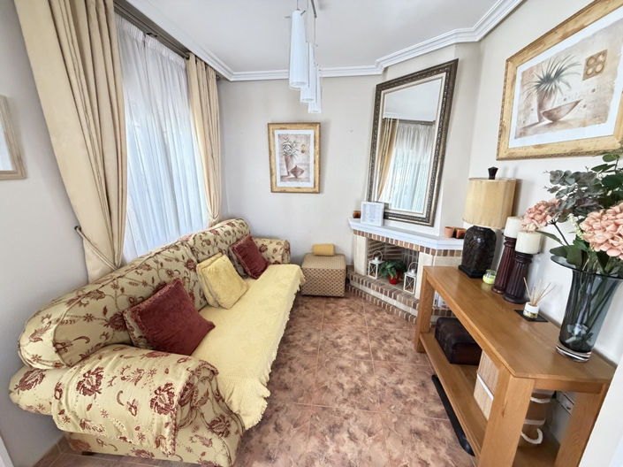 Image No.7-2 Bed Townhouse for sale