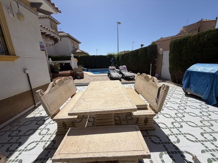 Image No.25-Villa for sale