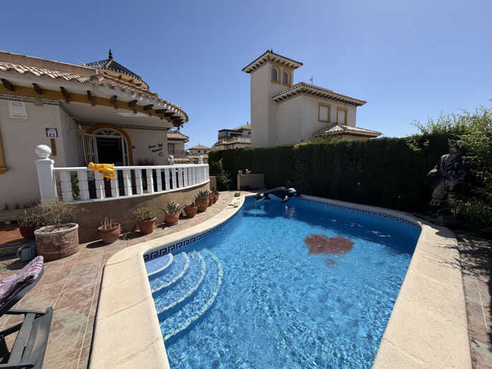 Image No.3-Villa for sale