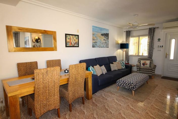 Image No.13-3 Bed Townhouse for sale