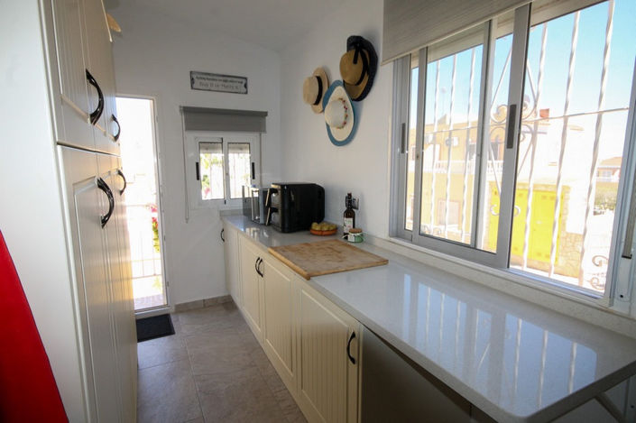 Image No.15-3 Bed Townhouse for sale