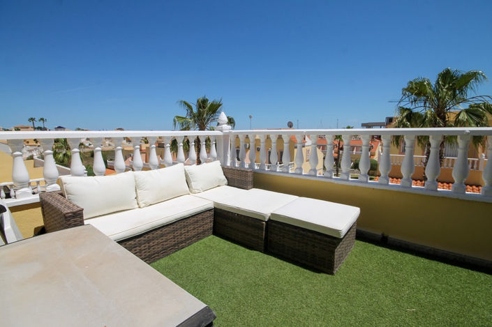 Image No.22-3 Bed Townhouse for sale