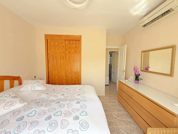 Image No.25-3 Bed Townhouse for sale