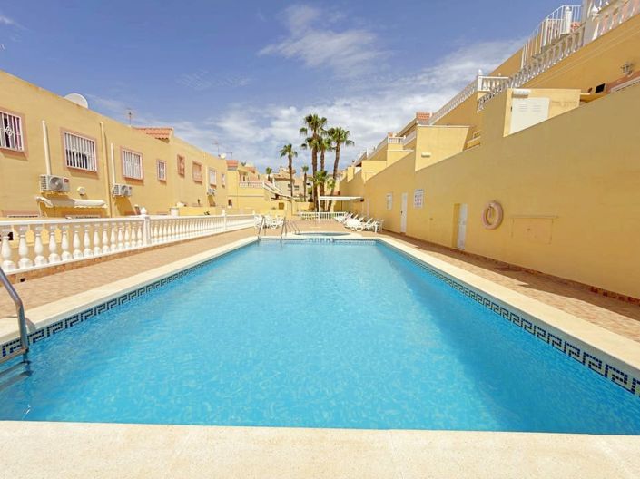 Image No.3-3 Bed Townhouse for sale