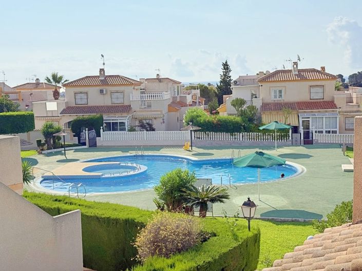 Image No.3-3 Bed Villa for sale