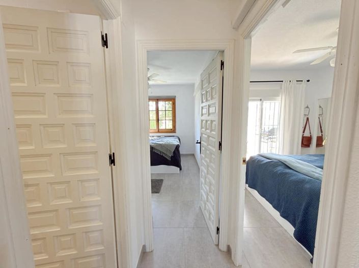 Image No.19-2 Bed Townhouse for sale