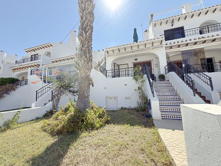 Image No.4-2 Bed Townhouse for sale