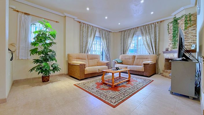 Image No.18-4 Bed Villa for sale