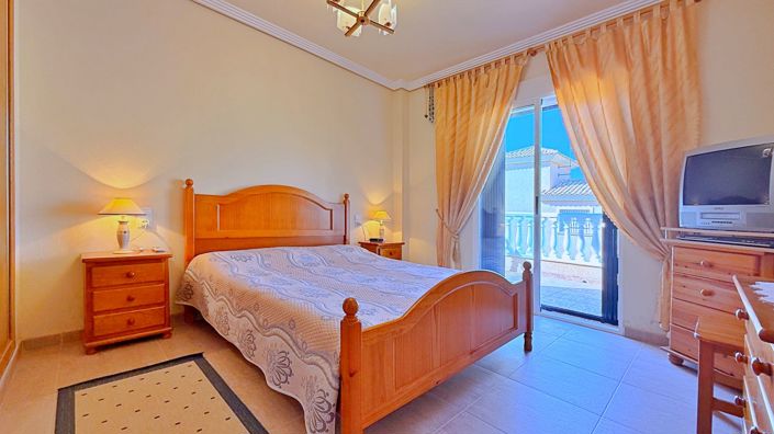 Image No.28-4 Bed Villa for sale