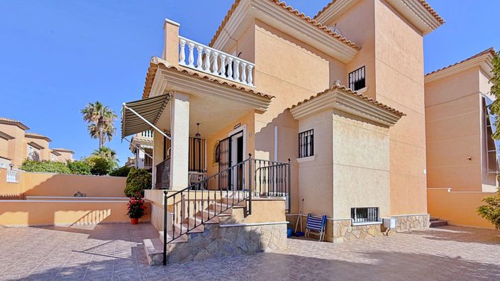 Image No.9-4 Bed Villa for sale