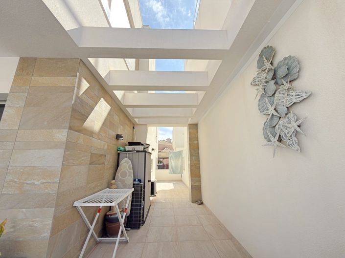 Image No.10-4 Bed Villa for sale
