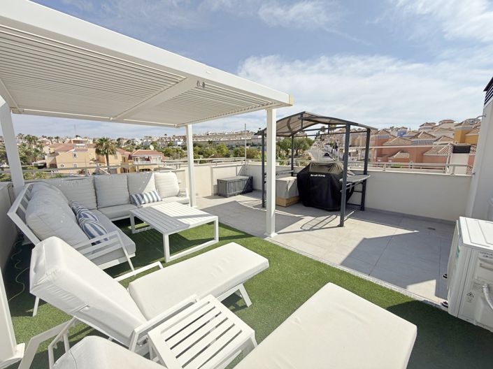 Image No.12-4 Bed Villa for sale