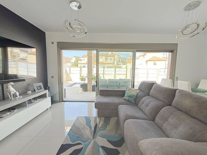 Image No.14-4 Bed Villa for sale