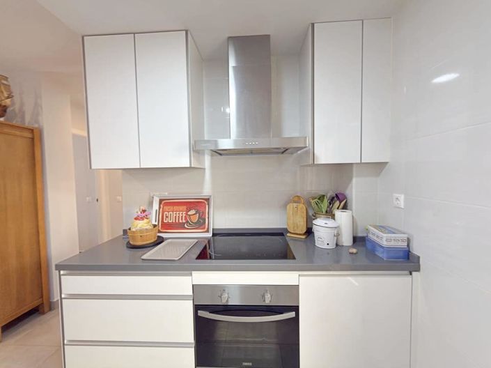 Image No.12-2 Bed Apartment for sale