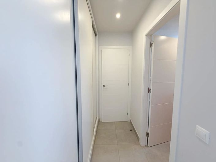 Image No.25-2 Bed Apartment for sale