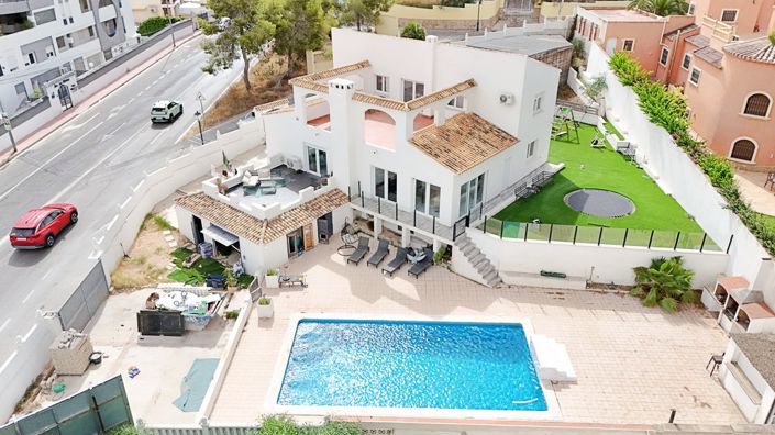 Image No.3-Villa de 6 chambres à vendre à Villamartin