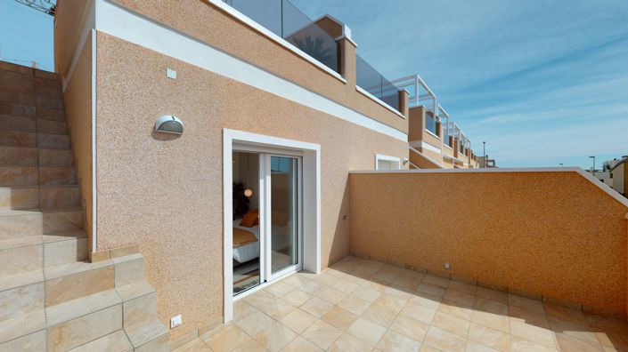 Image No.20-3 Bed House for sale