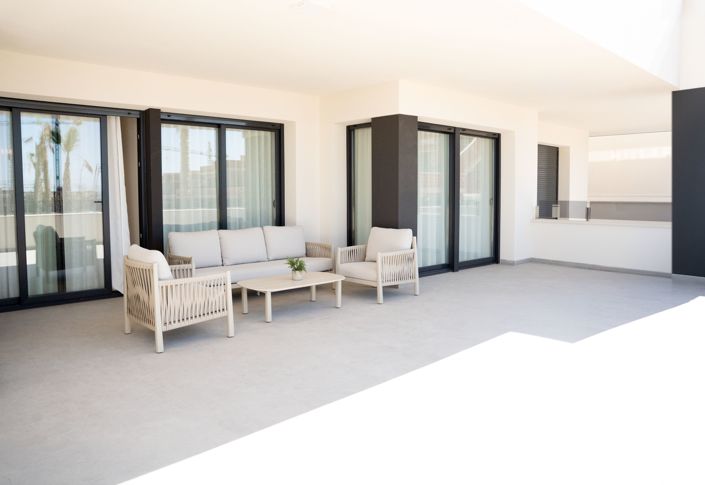 Image No.3-2 Bed Property for sale