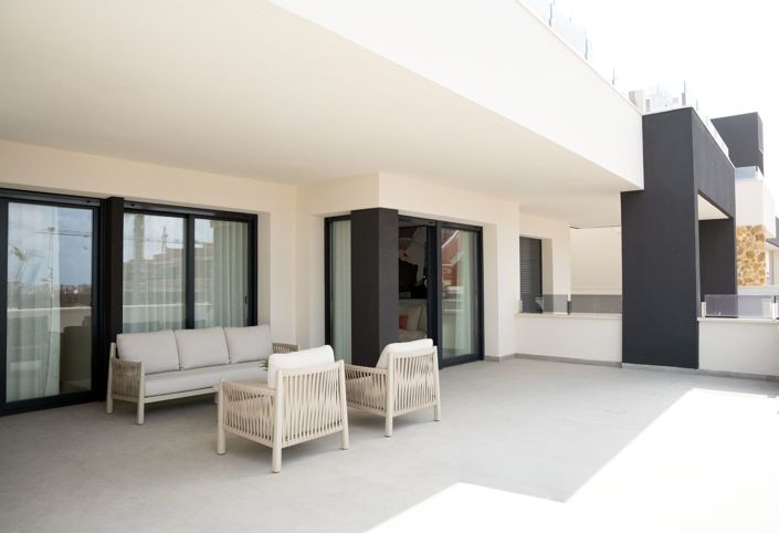 Image No.50-2 Bed Property for sale