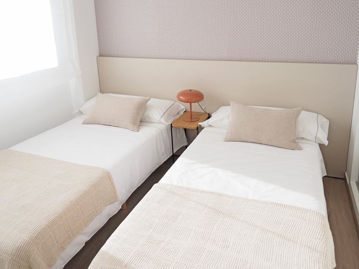 Image No.34-2 Bed Property for sale