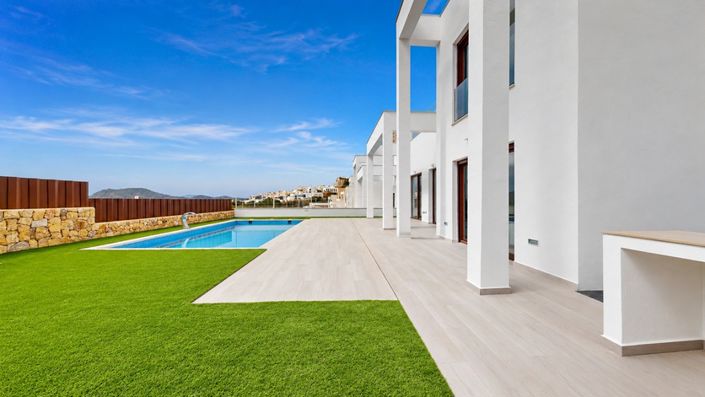 Image No.4-5 Bed Villa / Detached for sale
