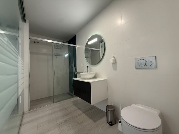 Image No.16-2 Bed Apartment for sale