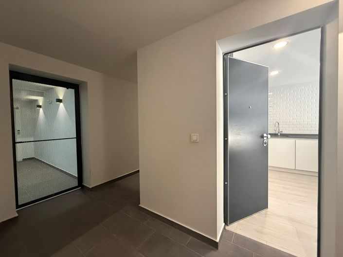 Image No.21-2 Bed Apartment for sale