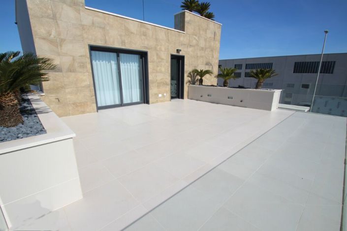Image No.20-3 Bed Villa for sale
