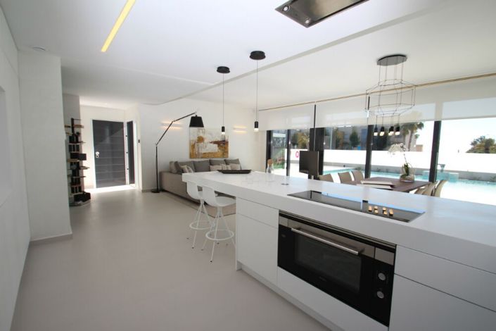 Image No.24-3 Bed Villa for sale