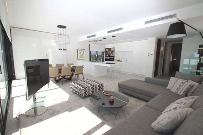 Image No.4-3 Bed Villa for sale