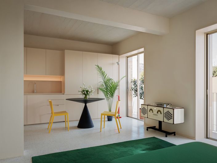 Image No.13-3 Bed Property for sale