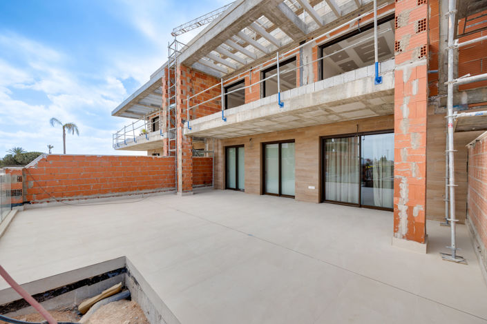 Image No.41-3 Bed Property for sale