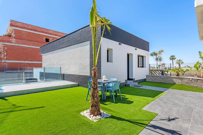 Image No.30-2 Bed Property for sale