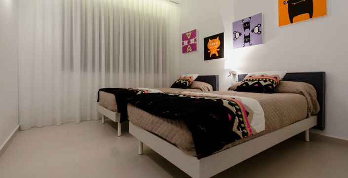 Image No.2-4 Bed Villa for sale